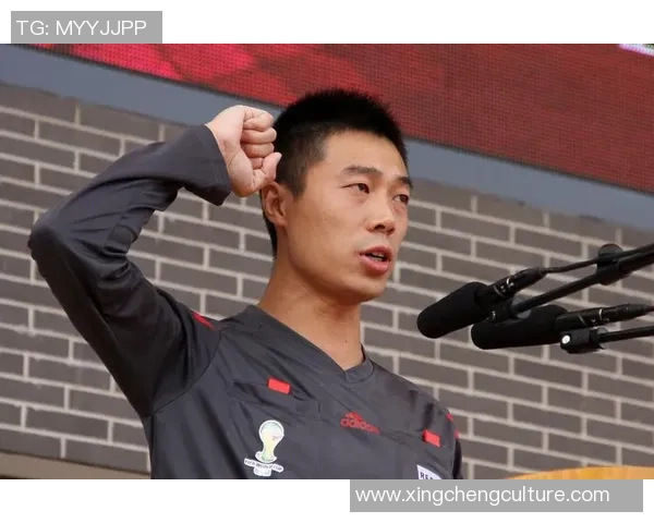 意大利现役足球球星闪耀绿茵赛场引领蓝衣军团再创辉煌